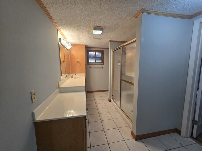 Building Photo - 1307 Point Peter Rd