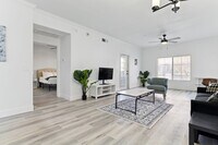 Building Photo - 875 W Pecos Rd