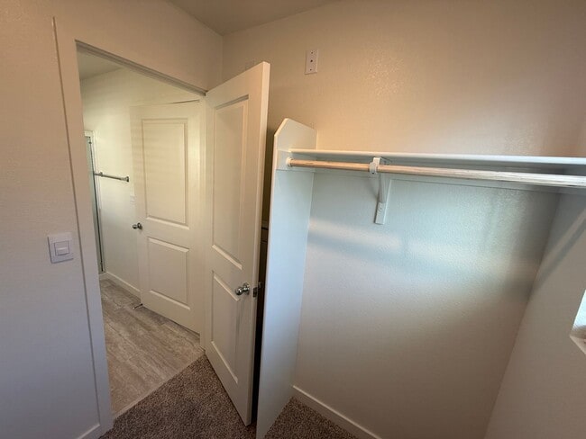 Building Photo - New Home in Gates Community