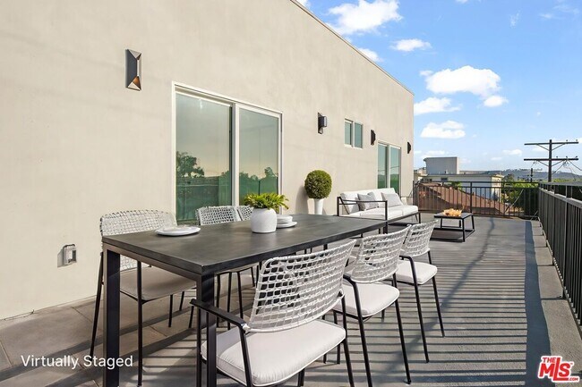 Building Photo - 1709 Burnside Ave