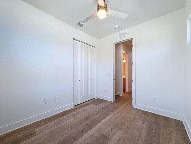 Building Photo - 340 14th St N