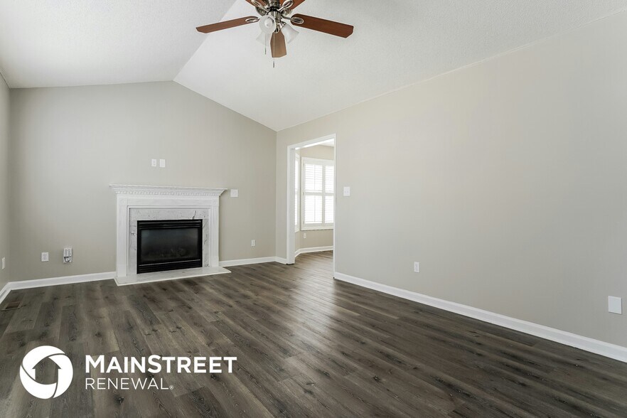 Building Photo - 509 Southampton Dr