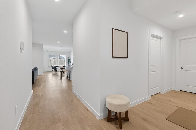 Building Photo - 3903 Dodington Ash Dr