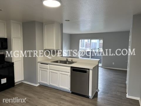 Building Photo - 3 br, 2 bath Condo - 1365 Crafton Avenue 2092