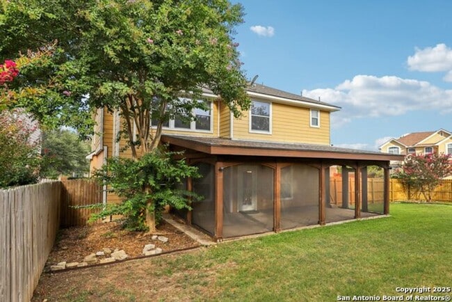 Building Photo - Stunning 4 Bedroom 2.5 Bath home in The Ridge at Lookout Canyon ~ Move in Ready!