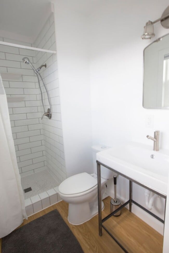 Building Photo - Beautiful Home on Bozeman's East Side