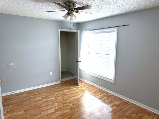 Building Photo - 7404 Woodburn Ct