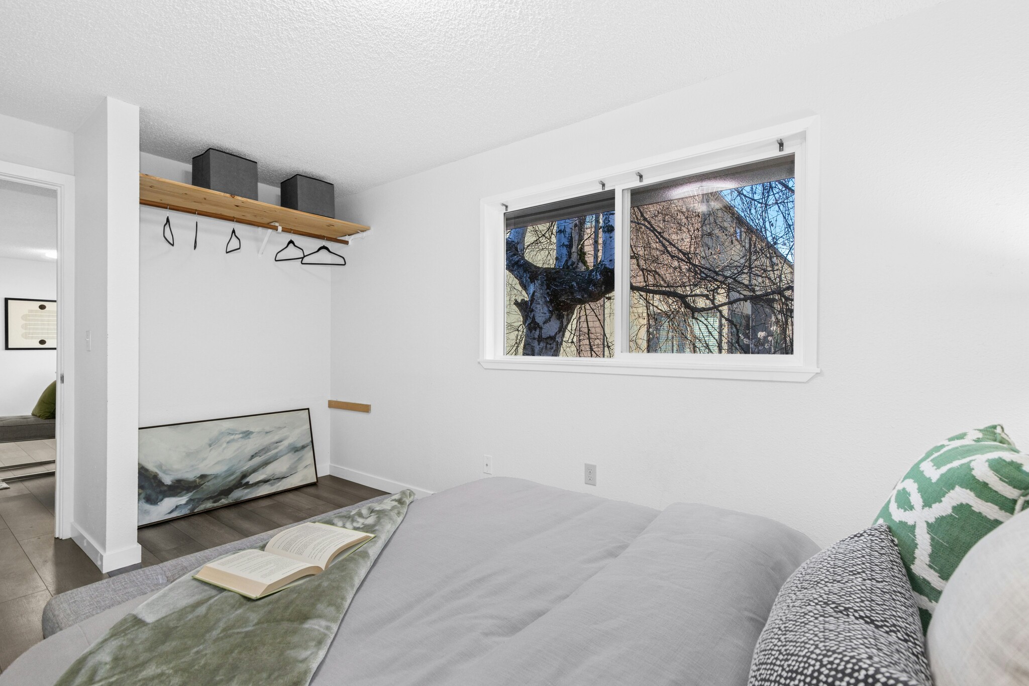 Building Photo - 2034 14th Ave W