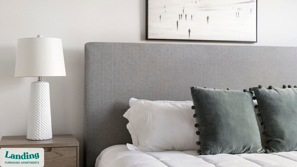 Building Photo - 930 Howell Mill Rd NW