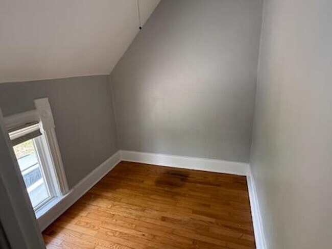 Building Photo - 5036 S 92nd St