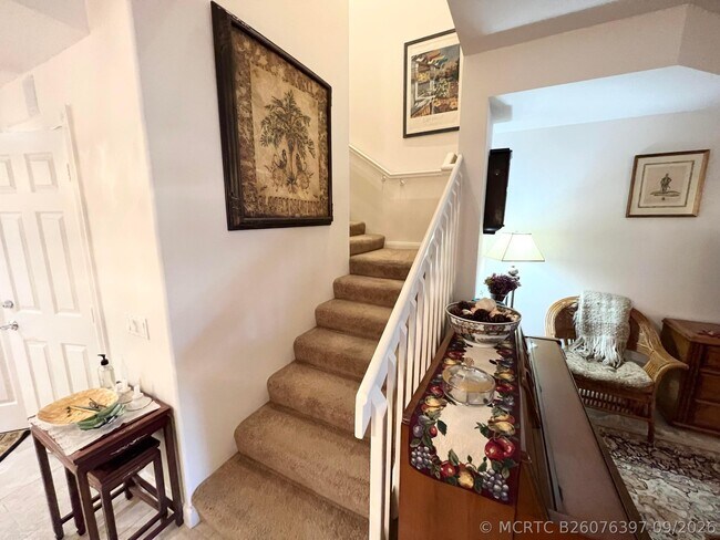 Building Photo - 2913 E Community Dr