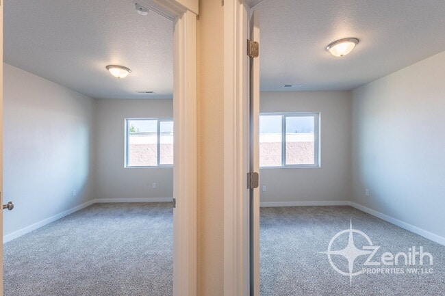 Building Photo - 8509 NE 134th Pl