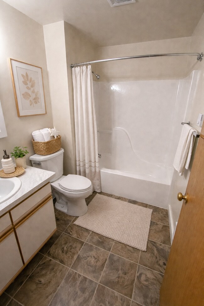 Building Photo - Luxury Vinyl Floors & Vaulted Ceilings Make This Selah Apartment Stand Out!