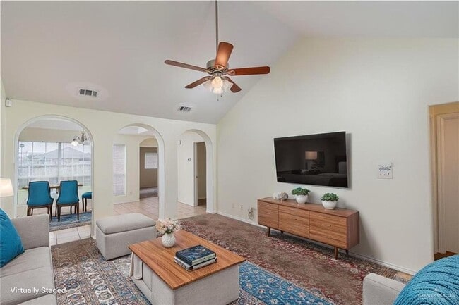 Building Photo - 17 Yary Dr