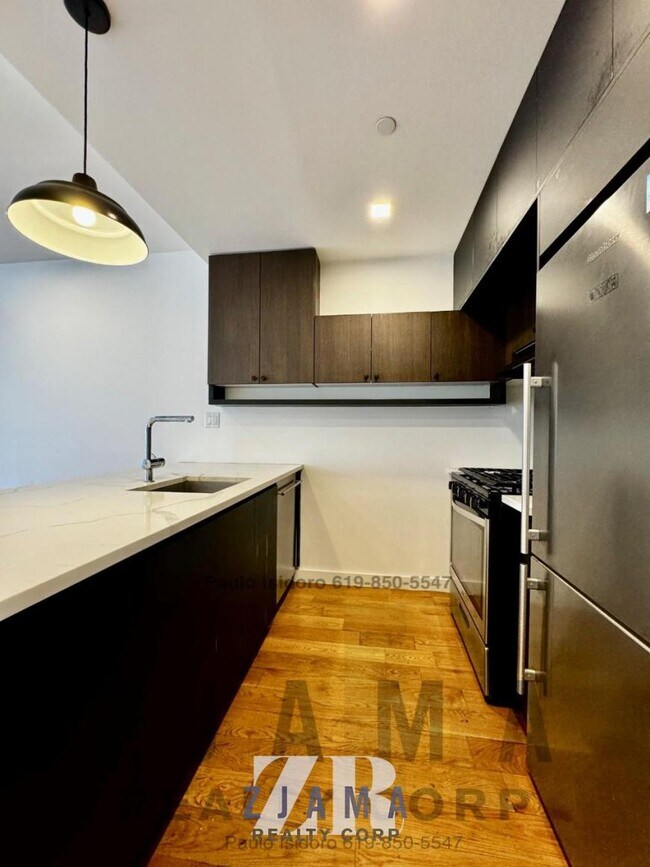 Building Photo - 2 bedroom in Brooklyn NY 11226