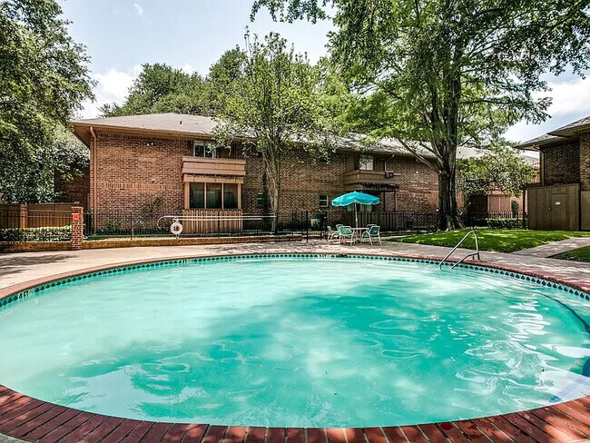 Pool 2 - 10590 High Hollows Dr