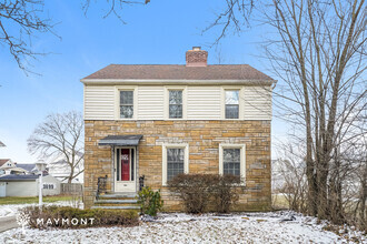 Building Photo - 3-Bedroom Home in Shaker Heights, OH