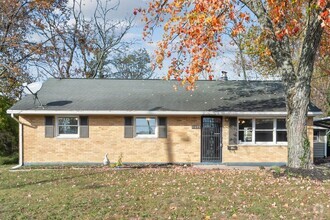 Building Photo - Summerside Ohio- 3 bed, 1 bath, Fenced Yar...