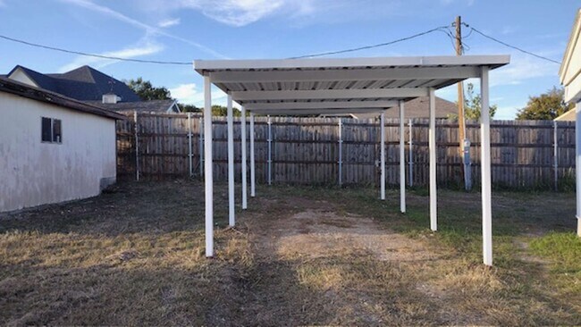 Building Photo - Beautiful Remodeled 2BR/2Bath Home - Granbury - Indian Harbor