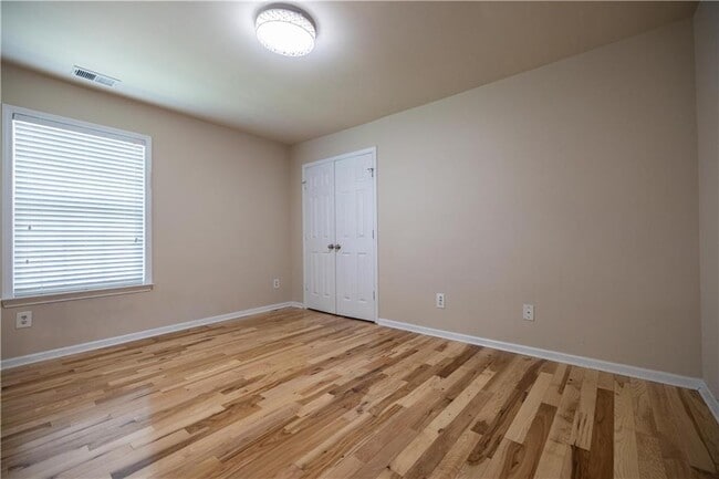 Building Photo - 4962 Weathervane Dr