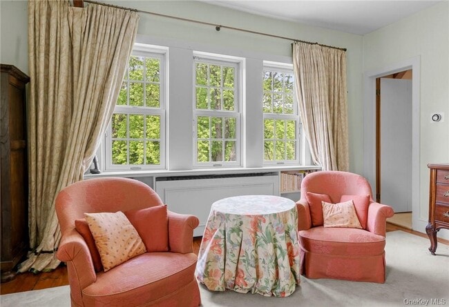 Building Photo - 1282 Hollow Rd