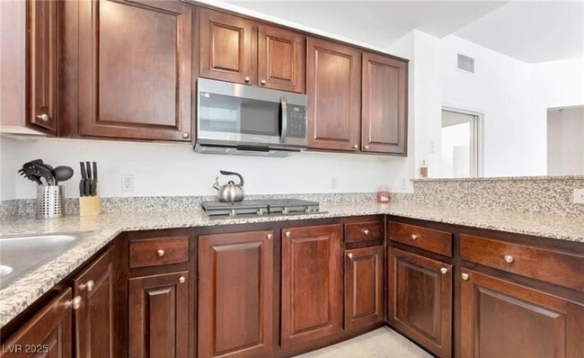 Building Photo - 47 E Agate Ave