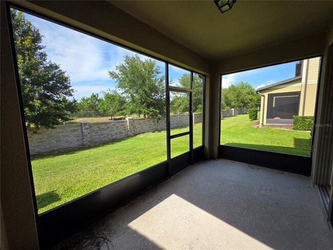 Building Photo - 1069 Pavia Dr