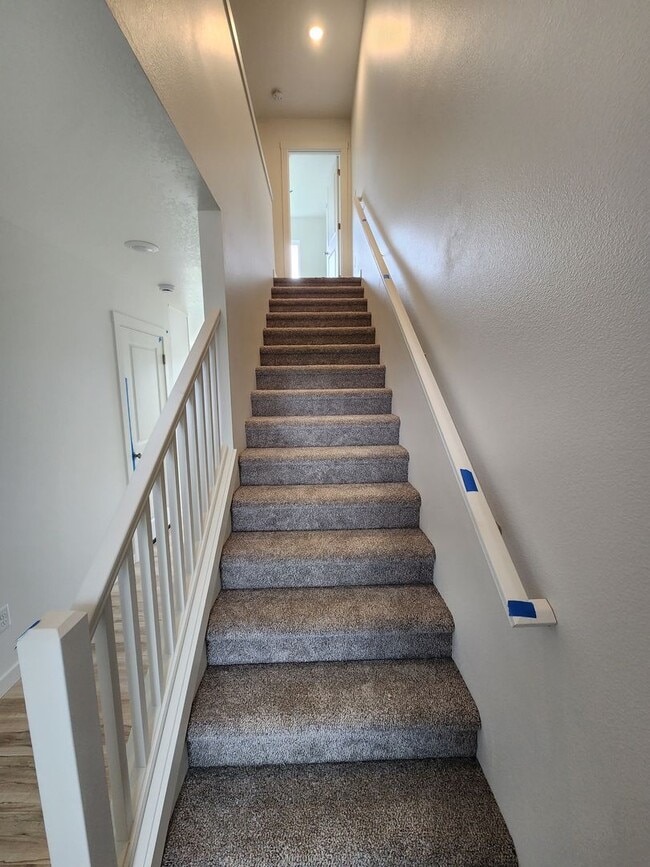 Building Photo - 1014 Peach Rd