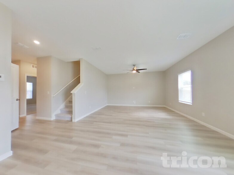 Building Photo - 2915 Grand Finale St