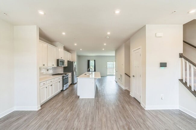 Building Photo - 16705 Tortola Dr