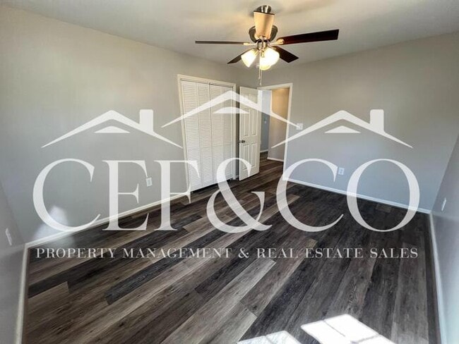 Building Photo - Adorably renovated 4 bedroom 2 bathroom home now available