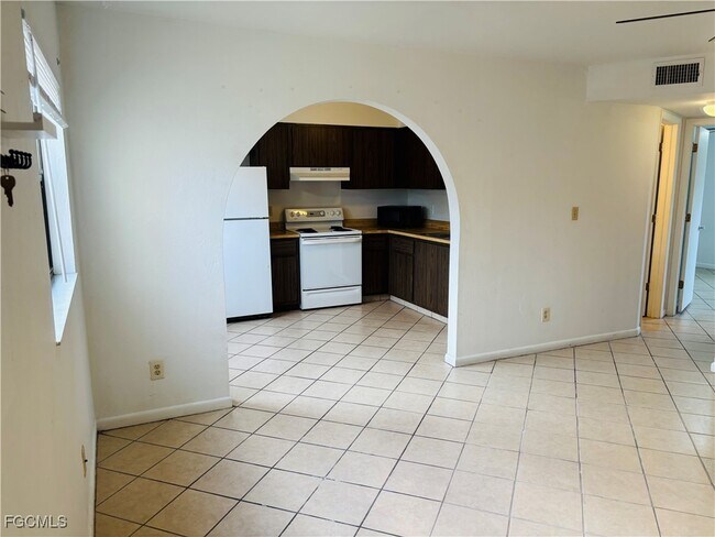 Building Photo - 4745 Orange Grove Blvd