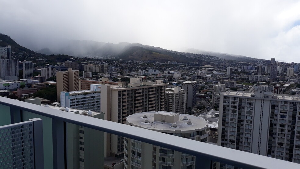 Mountain View - 629 Keeaumoku St