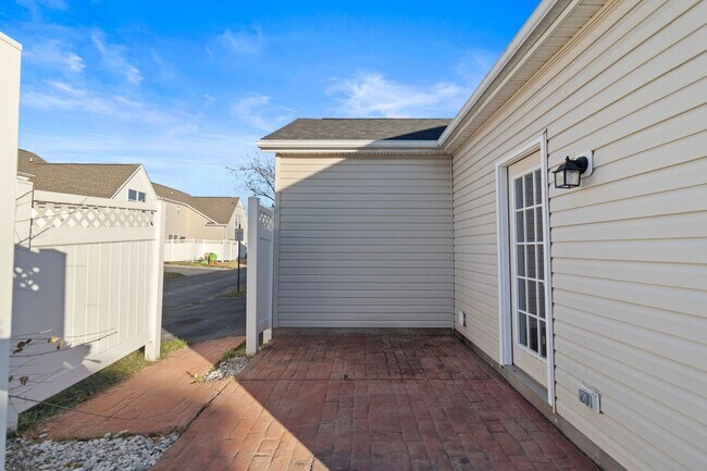 Building Photo - Beautiful home in the heart of Westfield!