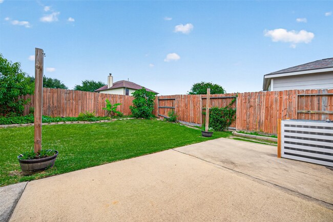 Building Photo - 16238 Ranchland Ln