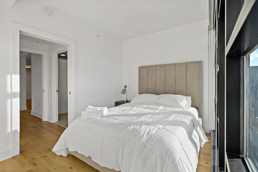 Building Photo - 1841 7th St NW