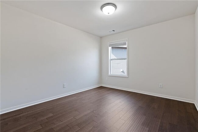 Building Photo - 221 Orchard Trail