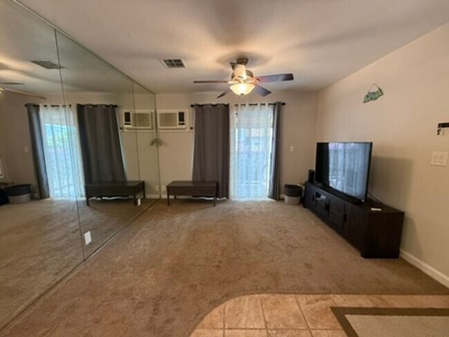 Building Photo - PARTLY FURNISHED PET Friendly $2900/month ...
