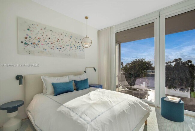 Building Photo - 9111 Collins Ave