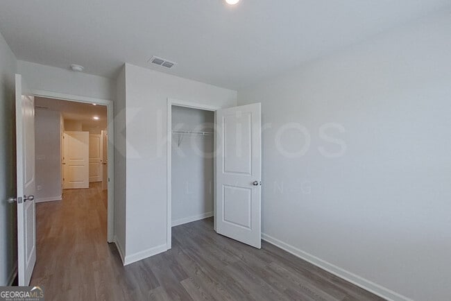 Building Photo - 366 Ironwood Ct