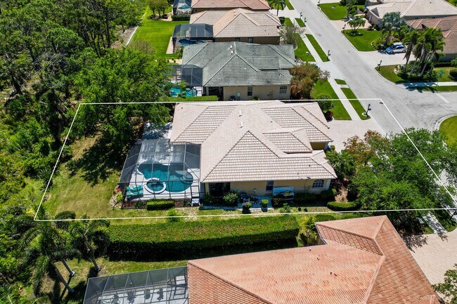 Building Photo - 956 Scherer Way