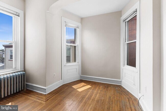 Building Photo - 1005 N 6th St