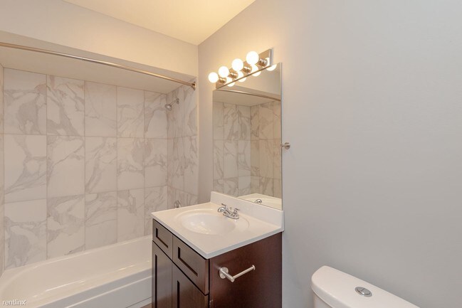 Building Photo - 1405 North Ave