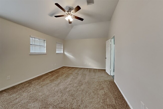 Building Photo - 5510 Forest Trails Dr