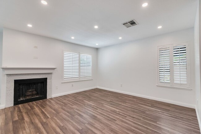 Building Photo - 1268 Tarryglen Ln