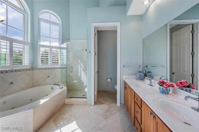 Building Photo - 425 2nd Ave S