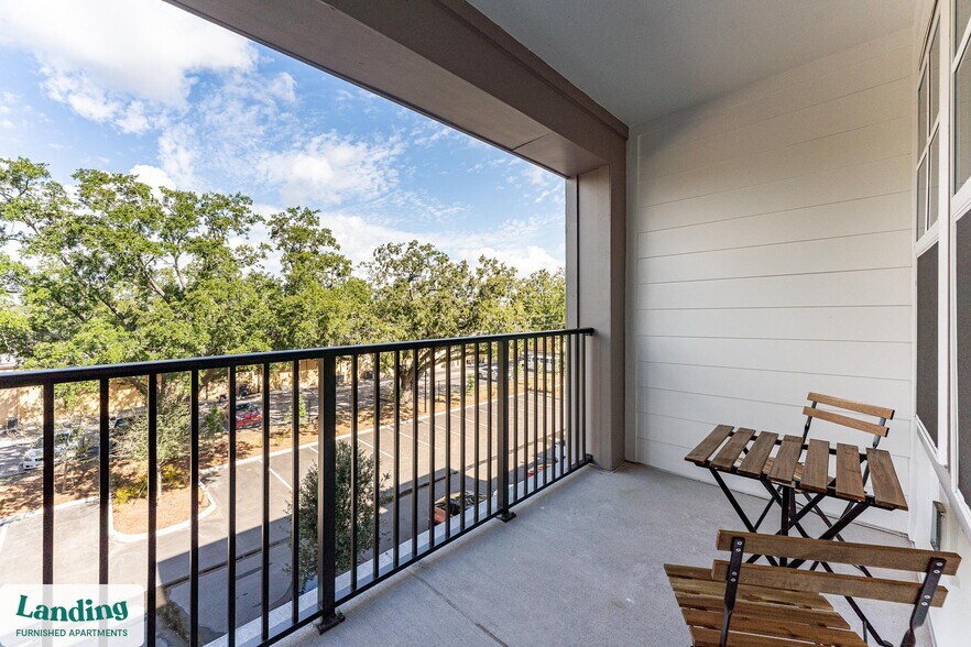 Building Photo - 1225 Utica Dr