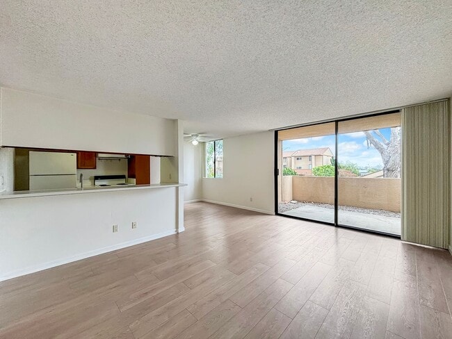 Primary Photo - Charming 1BD/1BA Condo in University City ...