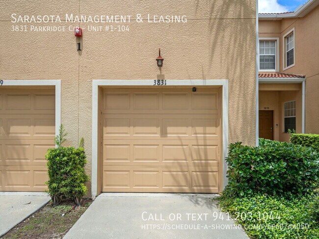 Building Photo - 3831 Parkridge Cir