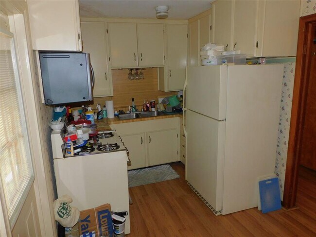 Building Photo - 1207 Trimm Ave